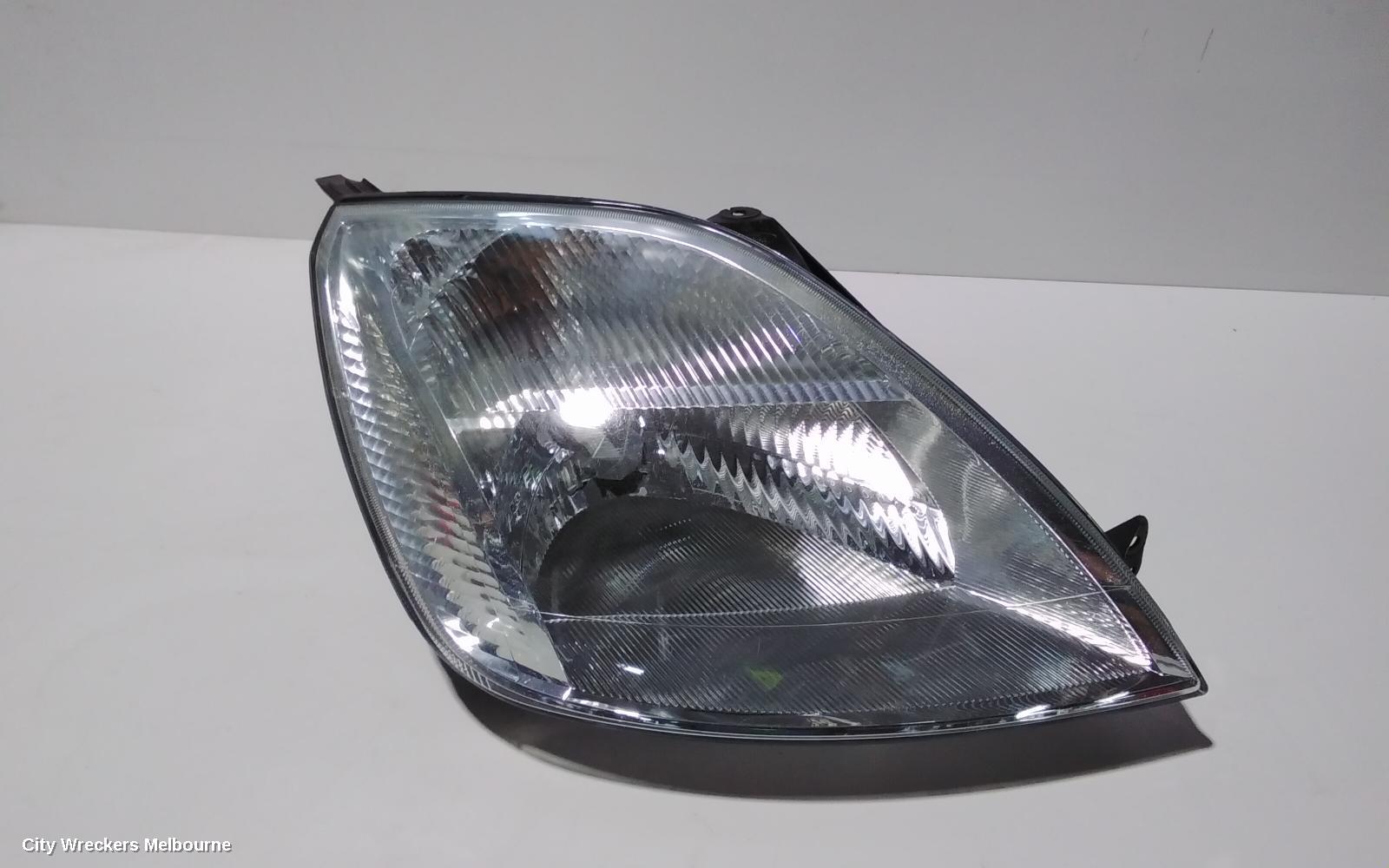 FORD FIESTA RIGHT HEADLAMP, WP 03/2004 - 10/2005 - Image 1