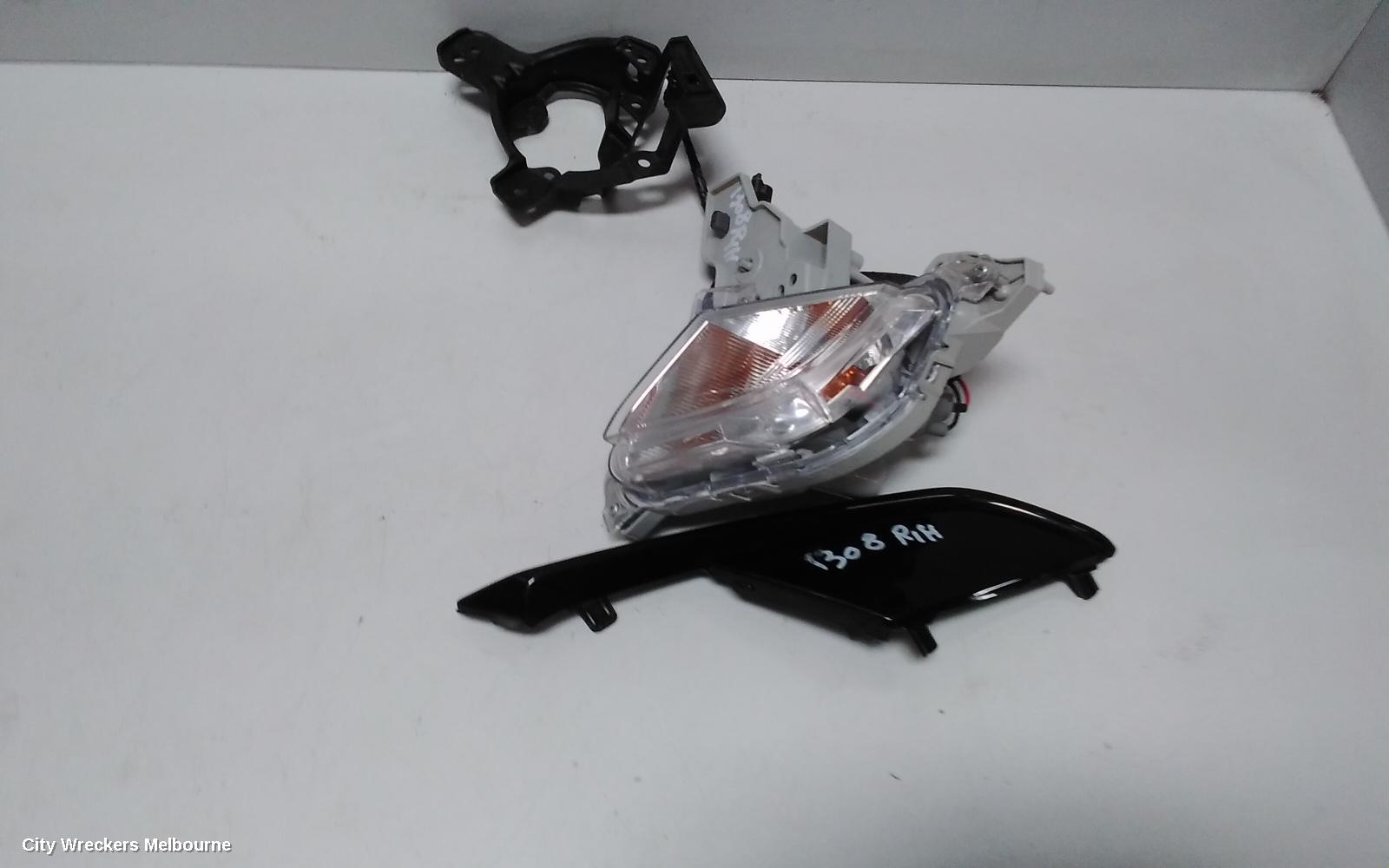 MAZDA CX3 RIGHT INDICATOR/FOG/SIDE, BUMPER FLASHER, DK, 03/2015 ONWARDS - Image 3
