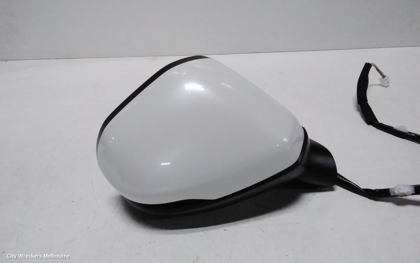 HONDA HRV RIGHT DOOR MIRROR, RV, NON BLIND SPOT TYPE, 12/2021 ONWARDS - Image 3