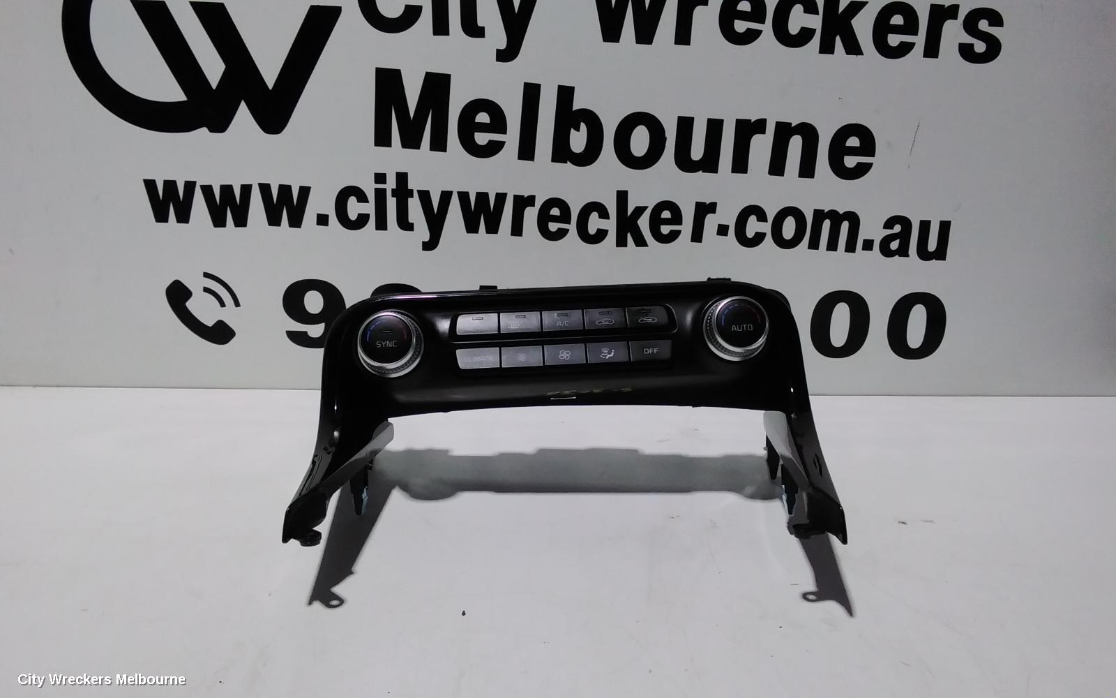 KIA STINGER HEATER/AC CONTROLS, DUAL ZONE CLIMATE CONTROL, W/ SYNC BUTTON, CK, 06/2017 ONWARDS - Image 1
