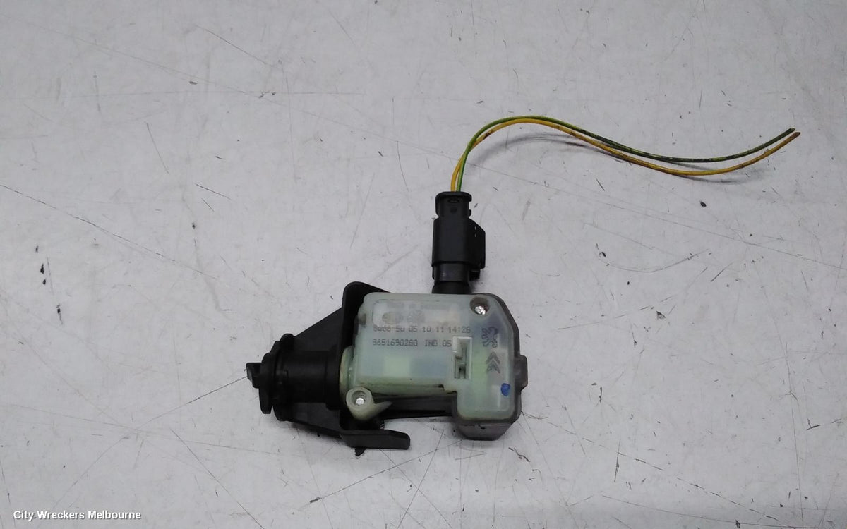 PEUGEOT 508, 07/2011 - 12/2017, FUEL DOOR ACTUATOR: 138756 - Image 3