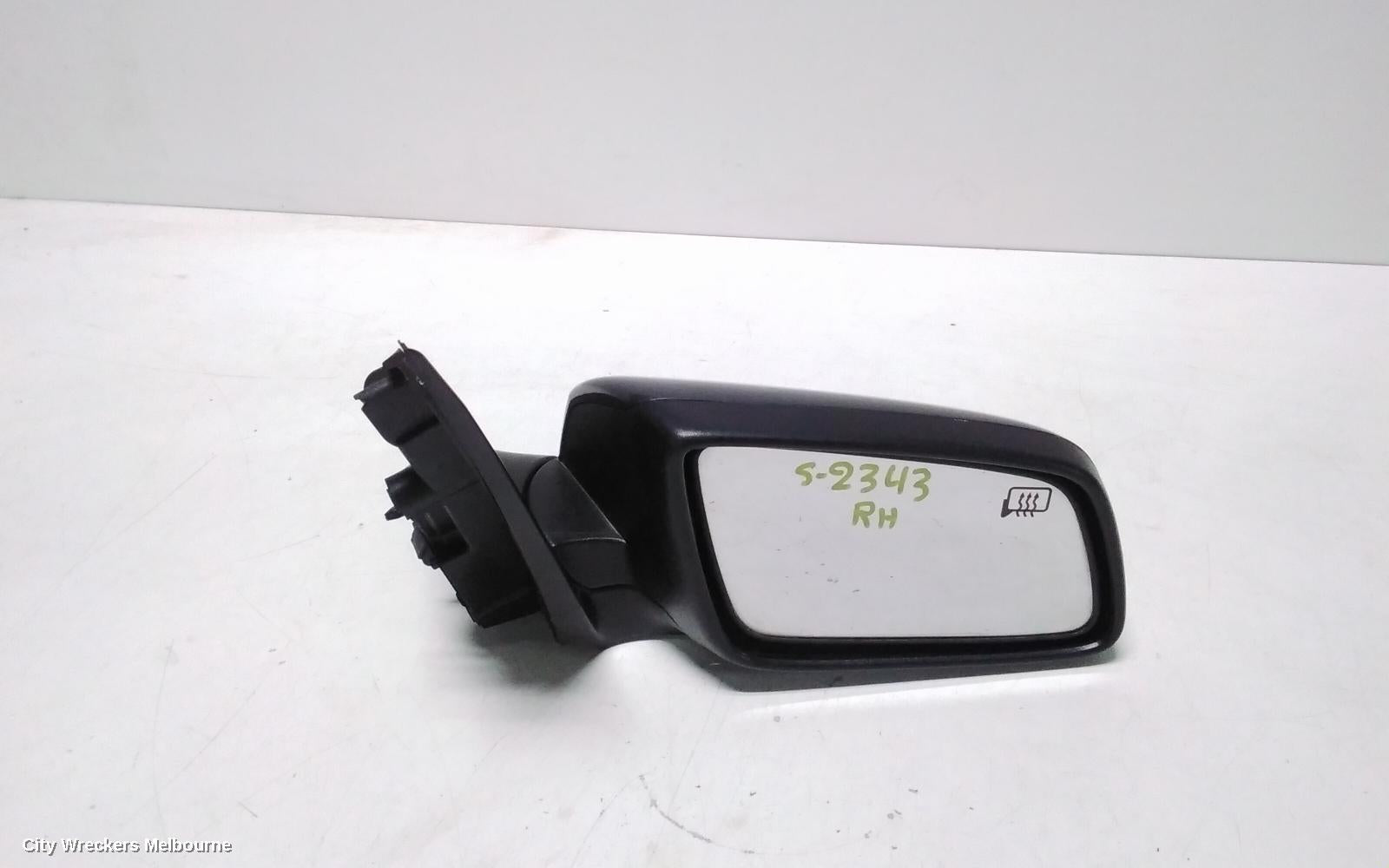 HOLDEN COMMODORE RIGHT DOOR MIRROR, VE, CALAIS V, HEATED, W/ PUDDLE LAMP TYPE, 08/2006 - 04/2013 - Image 3