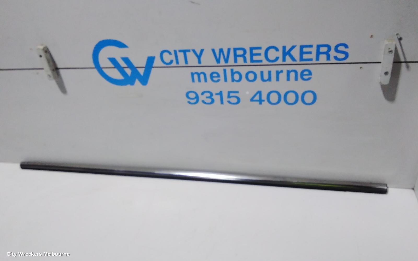 VOLKSWAGEN TIGUAN DOOR MOULD, LHR UPPER MOULD: 84237, 5NA, 06/2016 - 02/2024 - Image 2