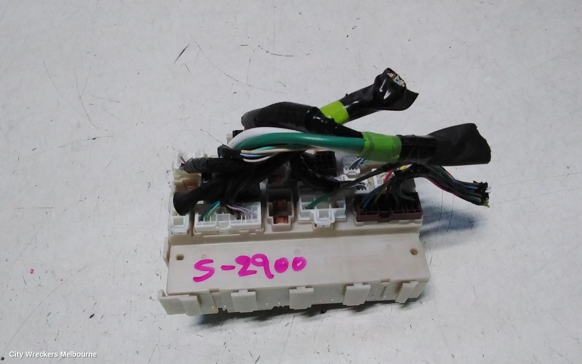 MITSUBISHI OUTLANDER FUSE BOX, ZM, UNDER DASH, 08/2021 ONWARDS - Image 1