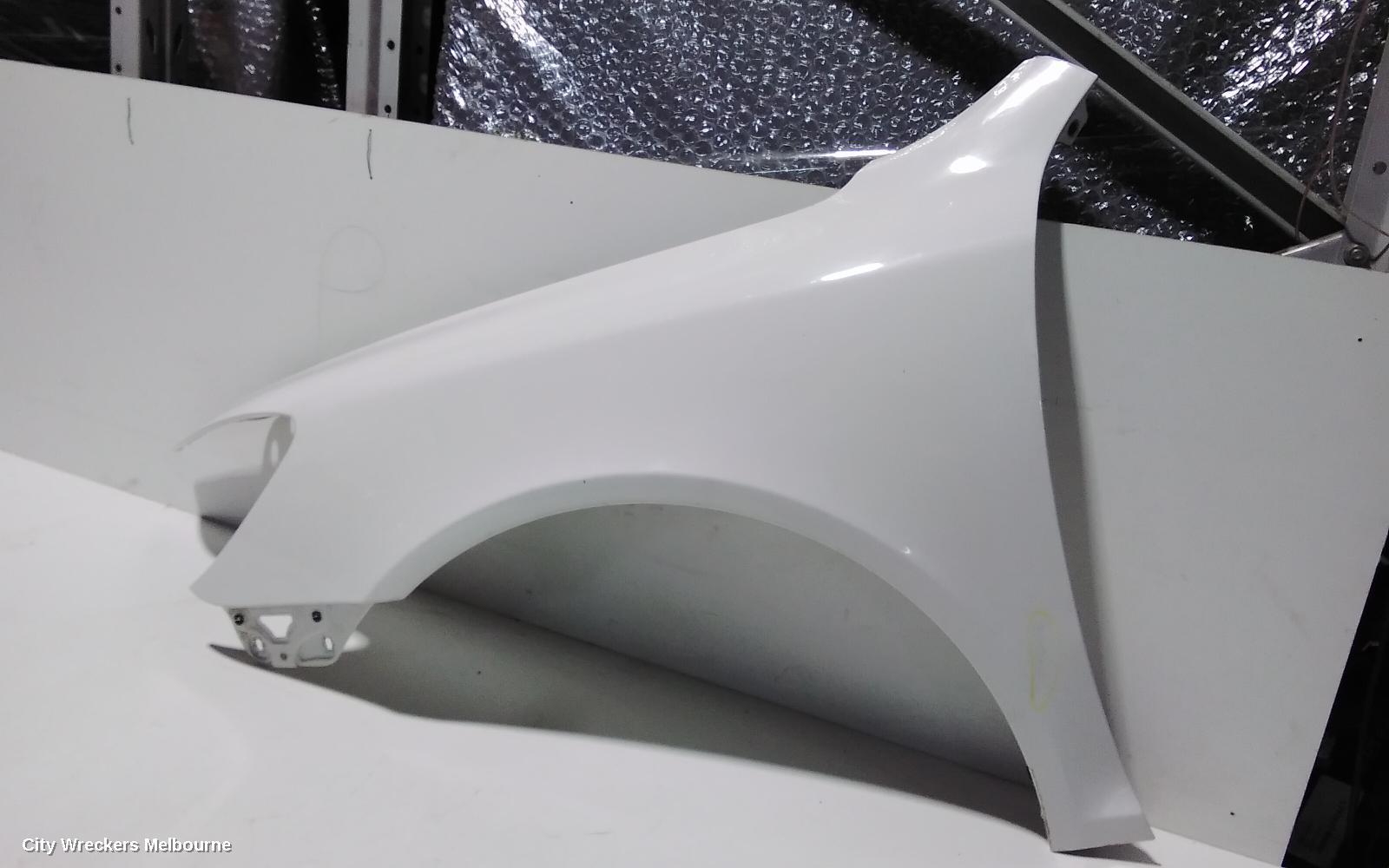 SKODA OCTAVIA LEFT GUARD, 1Z, 05/2009 - 10/2013 - Image 2