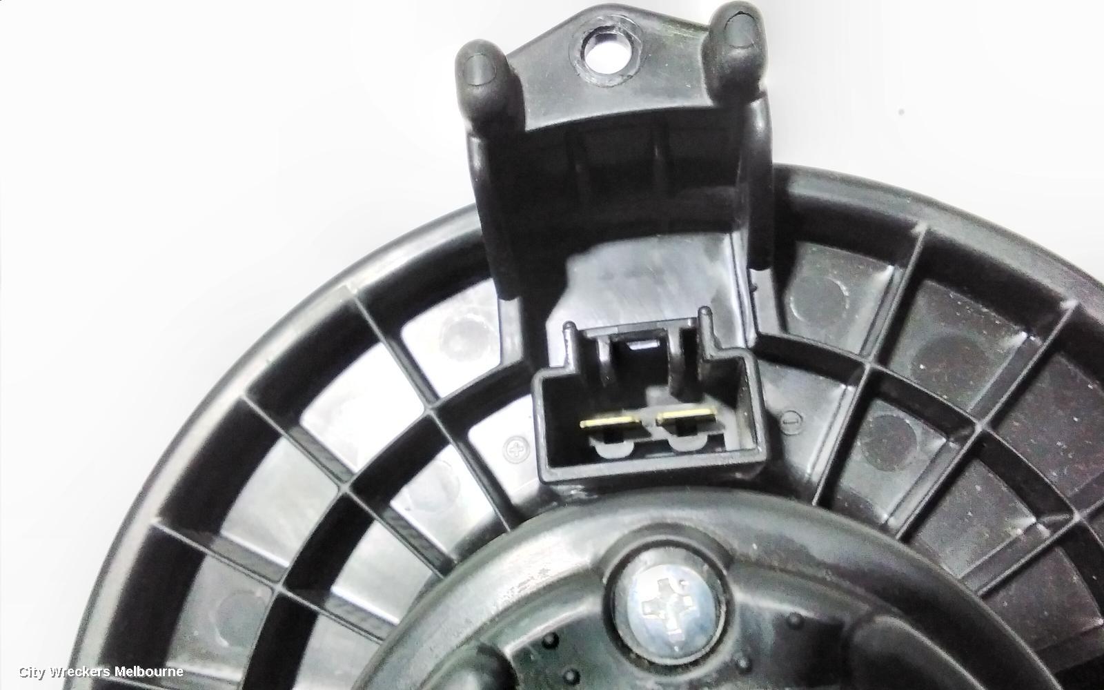 TOYOTA COROLLA HEATER FAN MOTOR, ZRE182R, 10/2012 - 06/2018 - Image 3