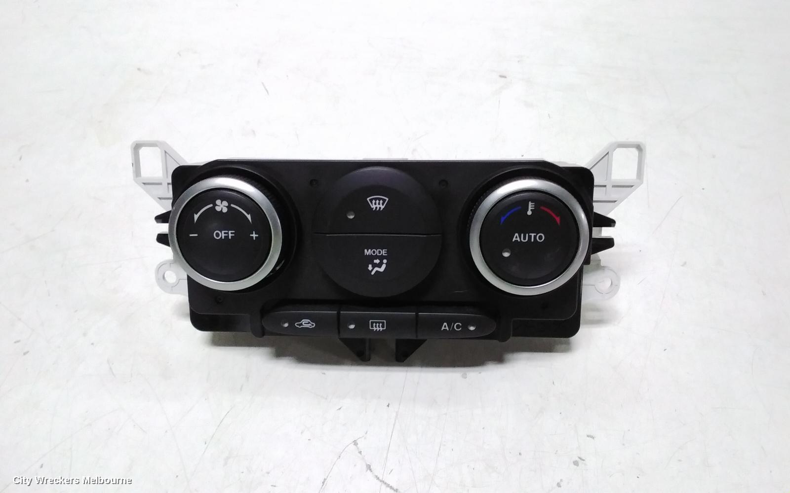 MAZDA CX7 HEATER/AC CONTROLS, ER, 06/2009 - 02/2012 - Image 3