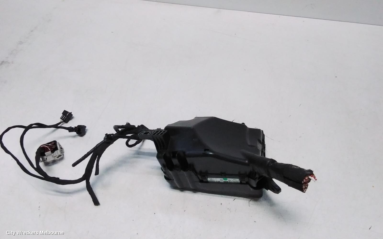 HYUNDAI I30 FUSE BOX, ENGINE BAY, PETROL, PD, 03/2017 ONWARDS - Image 3