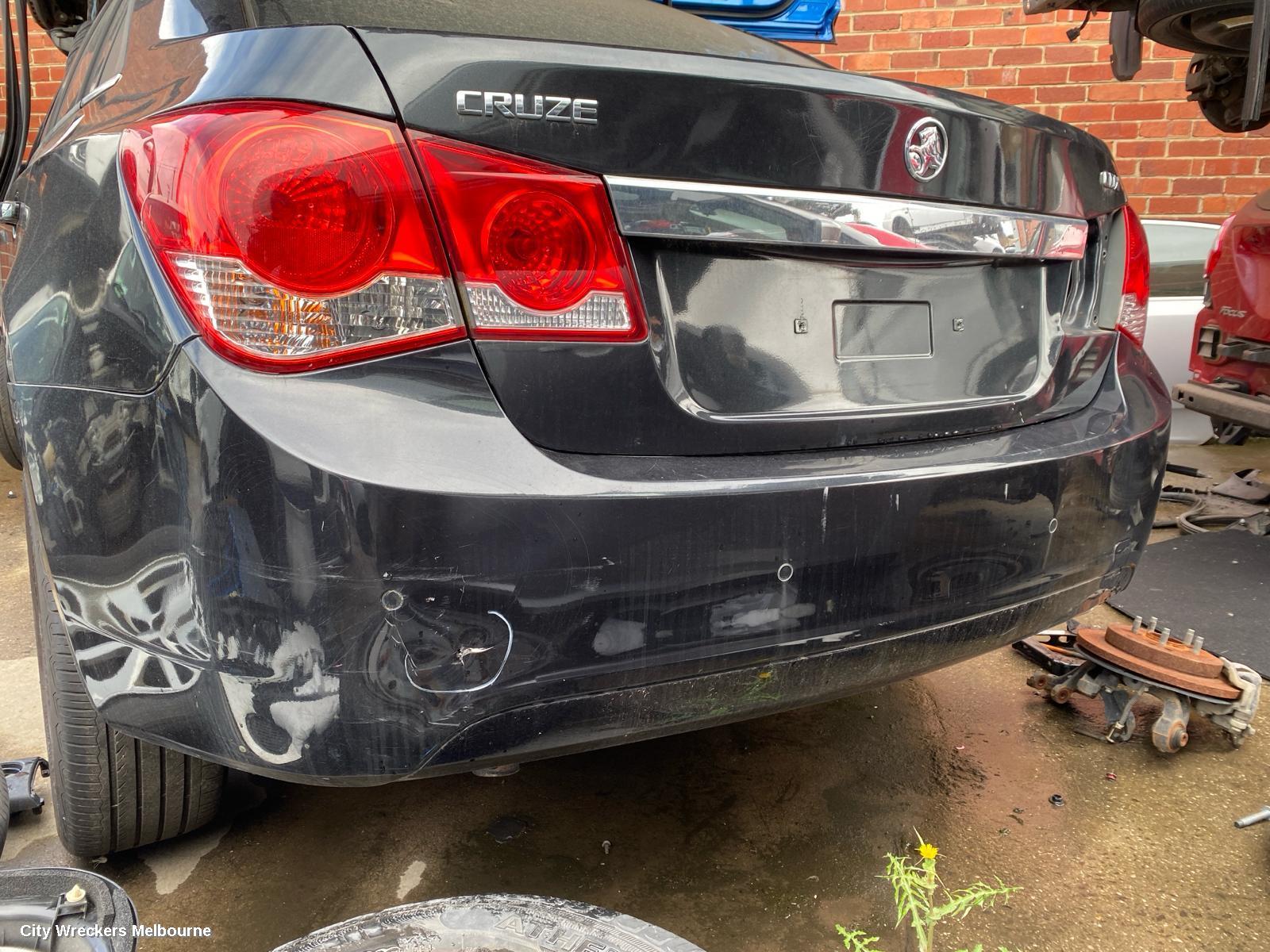 HOLDEN CRUZE LEFT GUARD, JG-JH, CD/CDX/EQUIPE/Z SERIES, W/ INDICATOR, NON SKIRT TYPE, 03/2009 - 12/2014 - Image 3