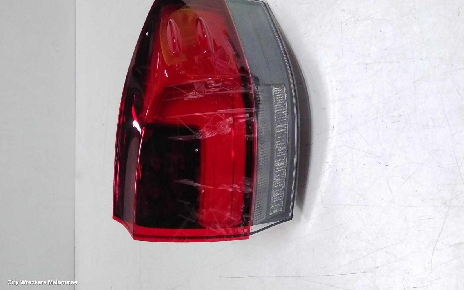 TOYOTA LANDCRUISER RIGHT TAILLIGHT, 300 SERIES, IN BODY, W/ LED, LED TURN SIGNAL, DYNAMIC TURN SIGNAL TYPE, 04/2021 ONWARDS - Image 2