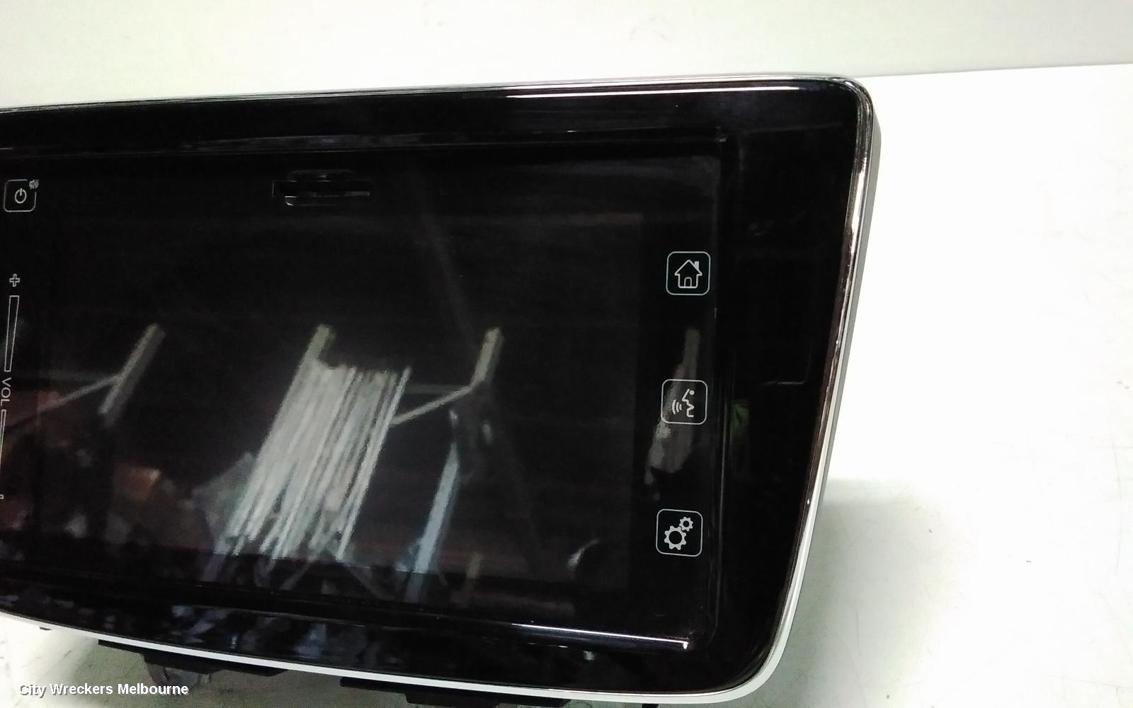 SUZUKI BALENO RADIO/CD/DVD/SAT/TV, DISPLAY UNIT, 7IN TOUCHSCREEN, EW, 04/2016 - 12/2022 - Image 3