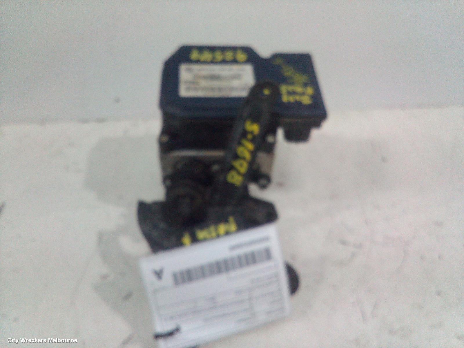VOLKSWAGEN PASSAT ABS PUMP/MODULATOR, 3C/MK6 B6-B7, ON MODULE P/N 3AA614109AC, 03/2006 - 05/2015 - Image 3