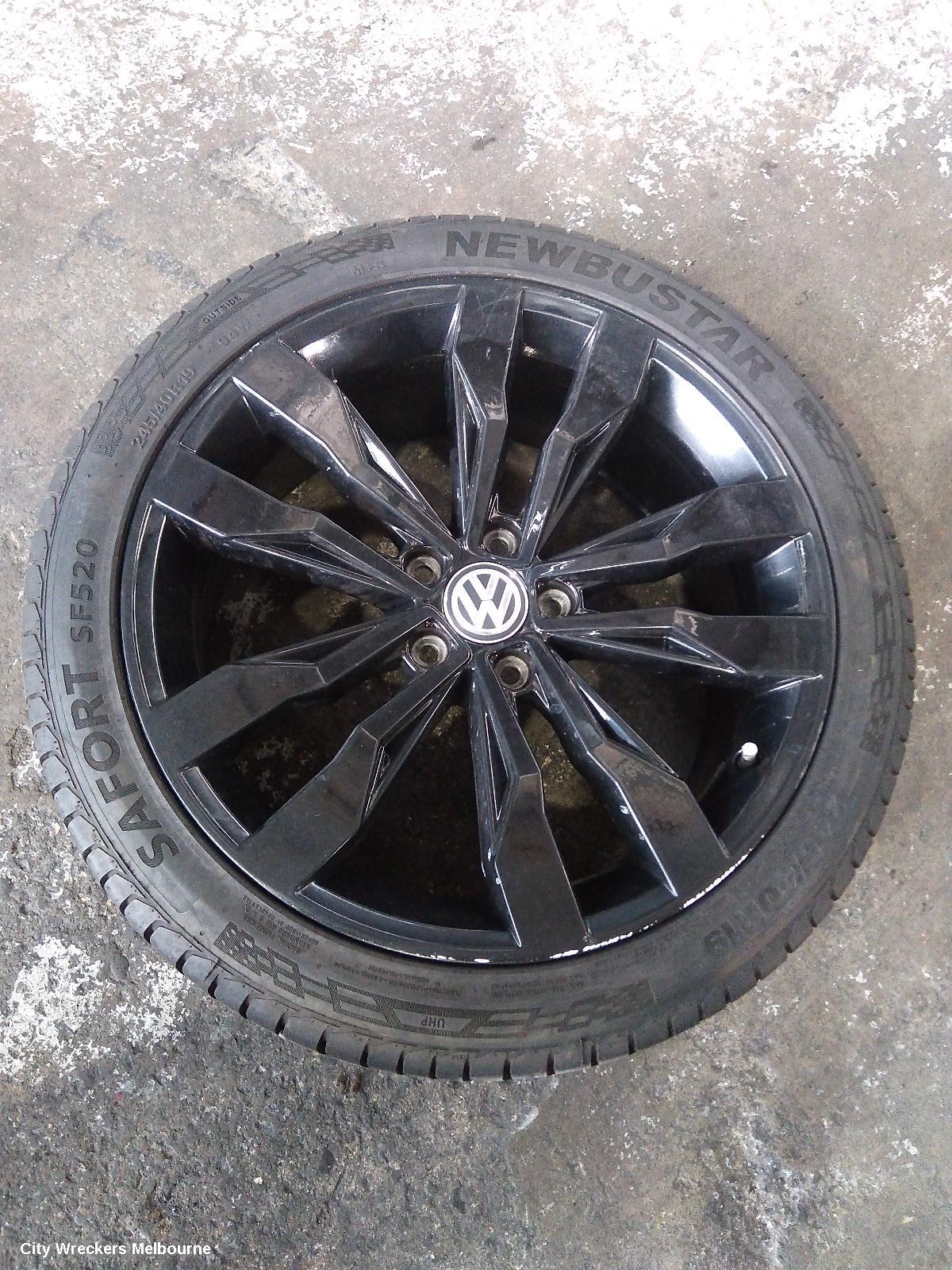 VOLKSWAGEN T-ROC WHEEL MAG, FACTORY, 19X8IN, 5 TWIN SPOKE, BI-COLOUR, BLACK/ALUMINIUM,  A1, 03/2020 ONWARDS - Image 2