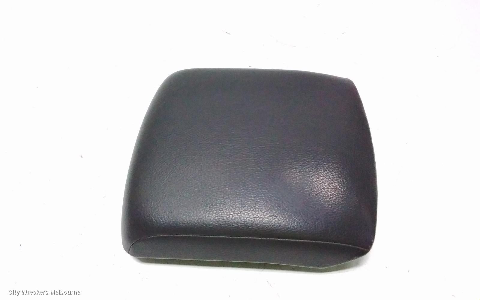 NISSAN NAVARA CONSOLE, D40, CENTRE CONSOLE LID ONLY, LEATHER, GREY, 09/2005 - 08/2015 - Image 1