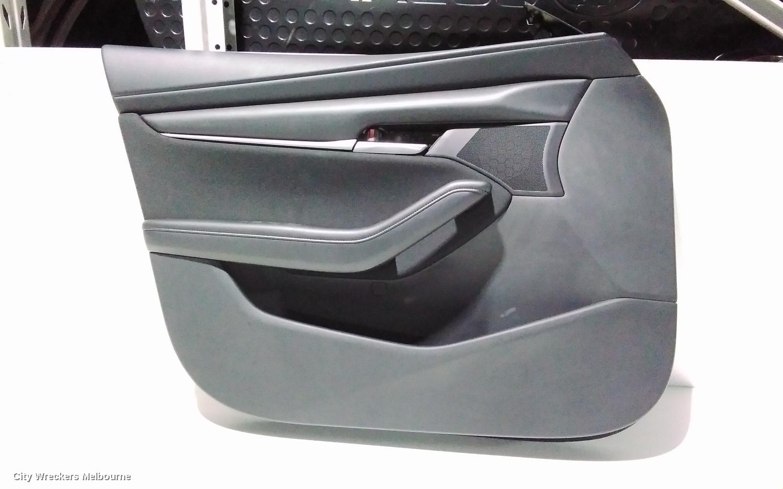 MAZDA 3 DOOR TRIM, LH FRONT, BP, 03/2019 ONWARDS - Image 2