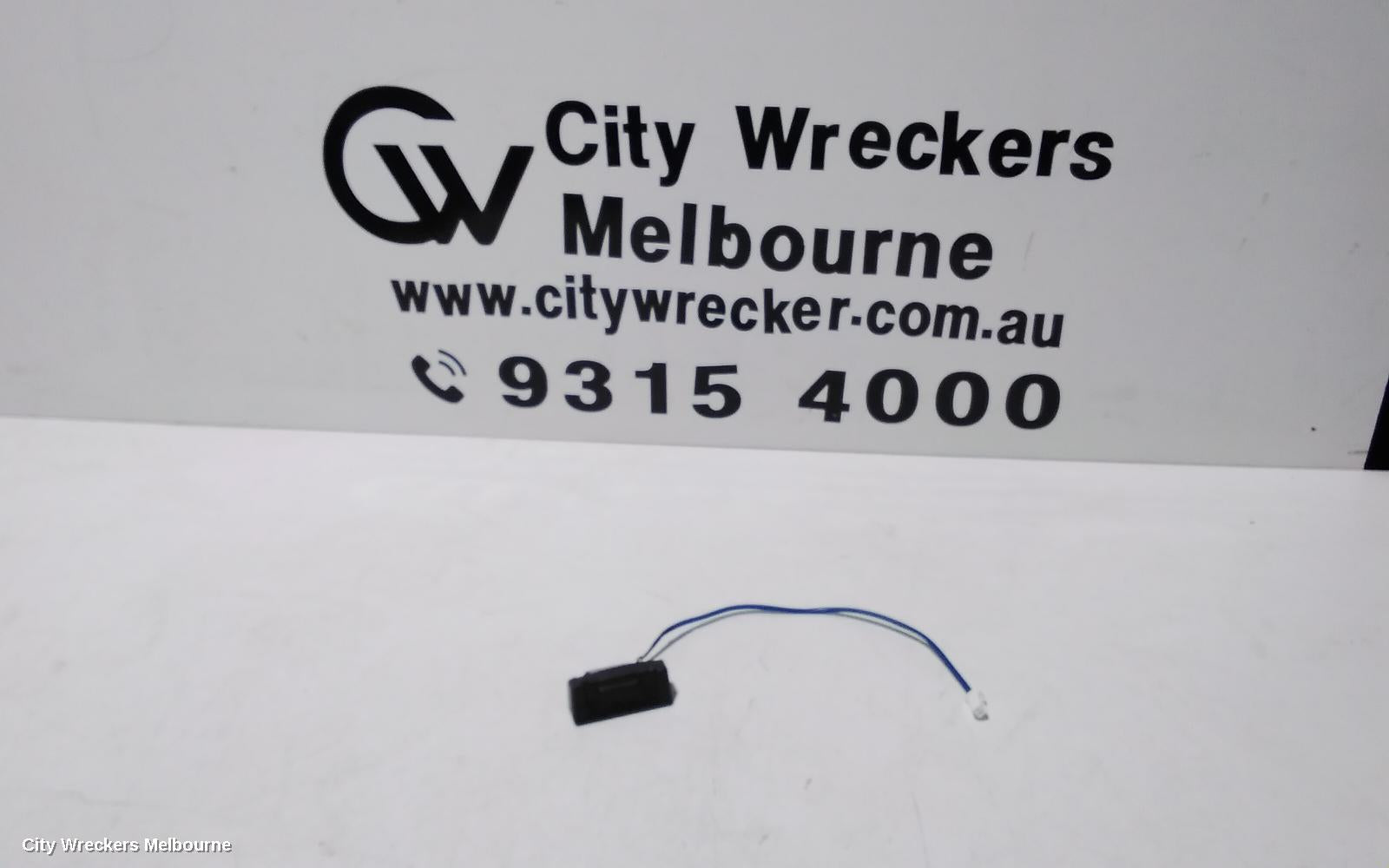 MAZDA CX3 TAILGATE HANDLE, DK, 03/2015 ONWARDS - Image 1