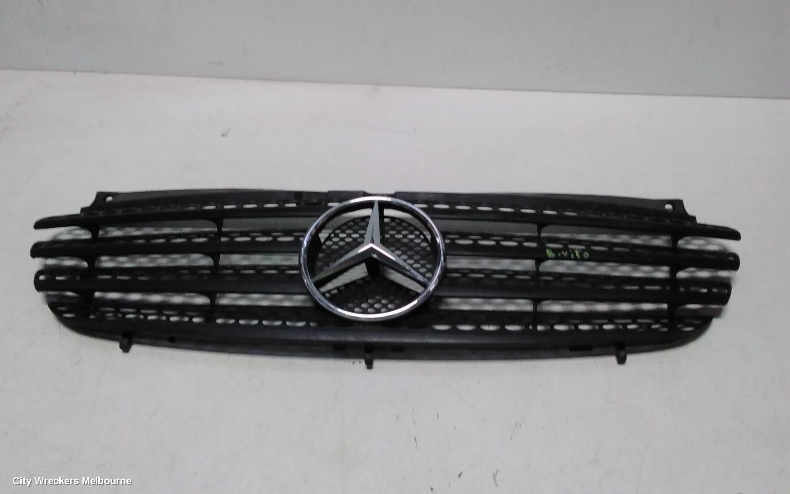 MERCEDES VITO GRILLE, 639, RADIATOR GRILLE, BLACK, W/ CHROME EMBLEM, 04/2004 - 01/2011 - Image 1