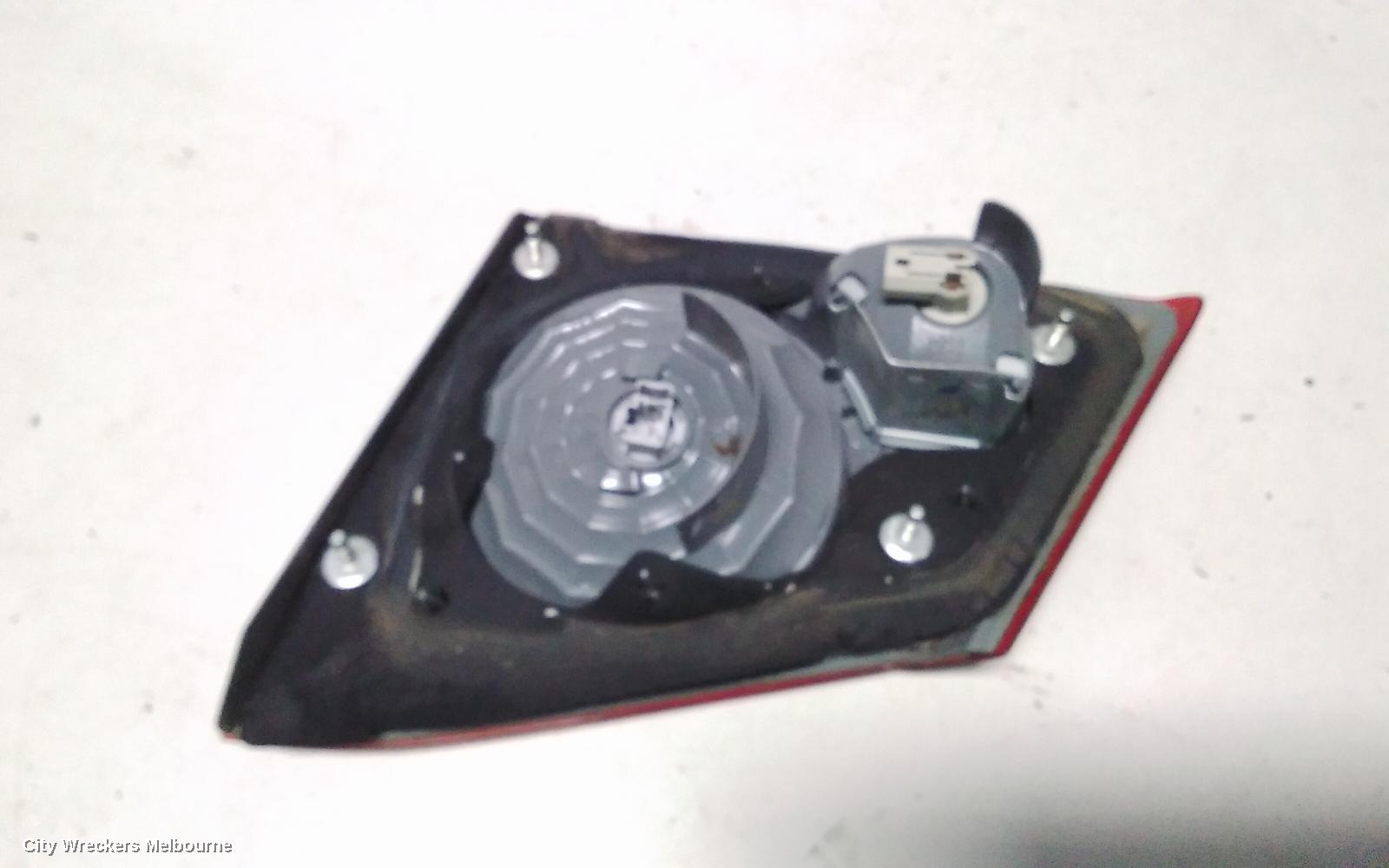 HONDA CIVIC REAR GARNISH, BOOTLID LAMP (LH SIDE), 8TH GEN, 02/2006 - 12/2008 - Image 3