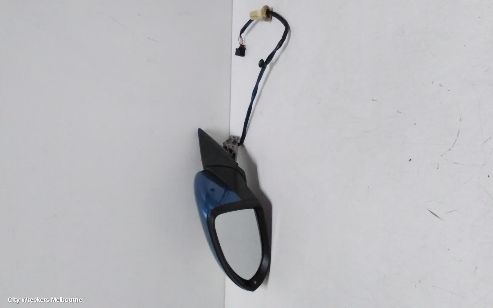 VOLKSWAGEN GOLF LEFT DOOR MIRROR, GEN 7, COLOUR CODED, MANUAL FOLD, NON MEMORY, HEATED, NON LANE CHANGE ASSIST TYPE (6XN/7Y0), 12/2012 - 03/2017 - Image 1