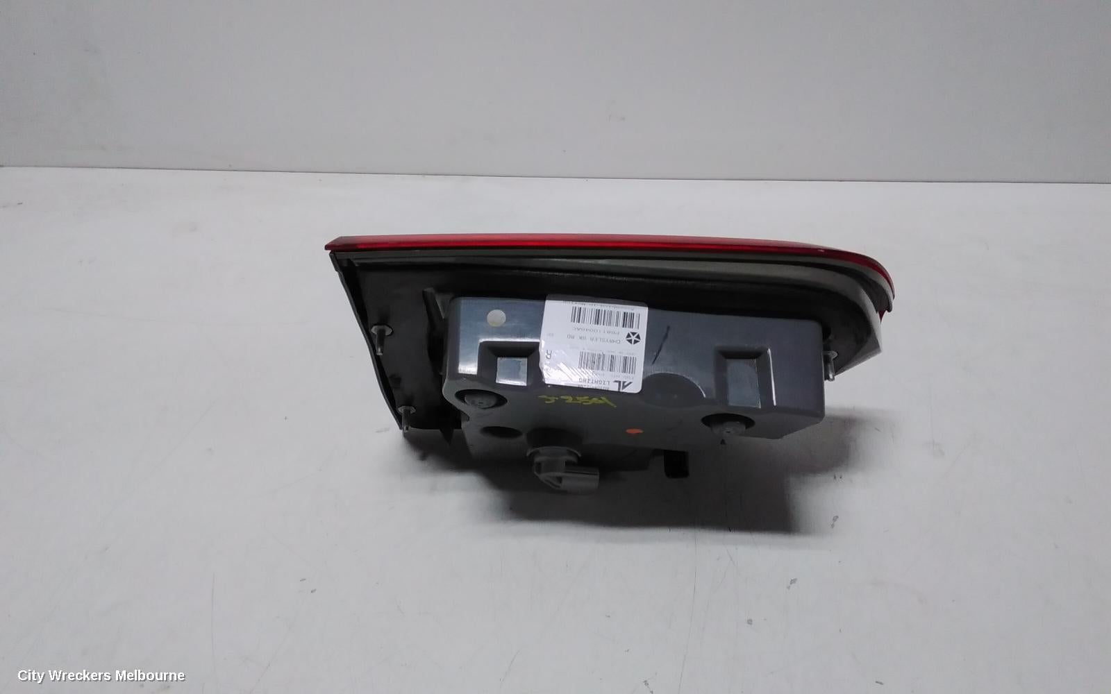 JEEP GRANDCHEROKEE REAR GARNISH, TAILGATE LAMP (RH SIDE), WK, LAREDO/OVERLAND/SUMMIT/LIMITED, CHROME BEZEL, 04/2013 - 02/2022 - Image 3