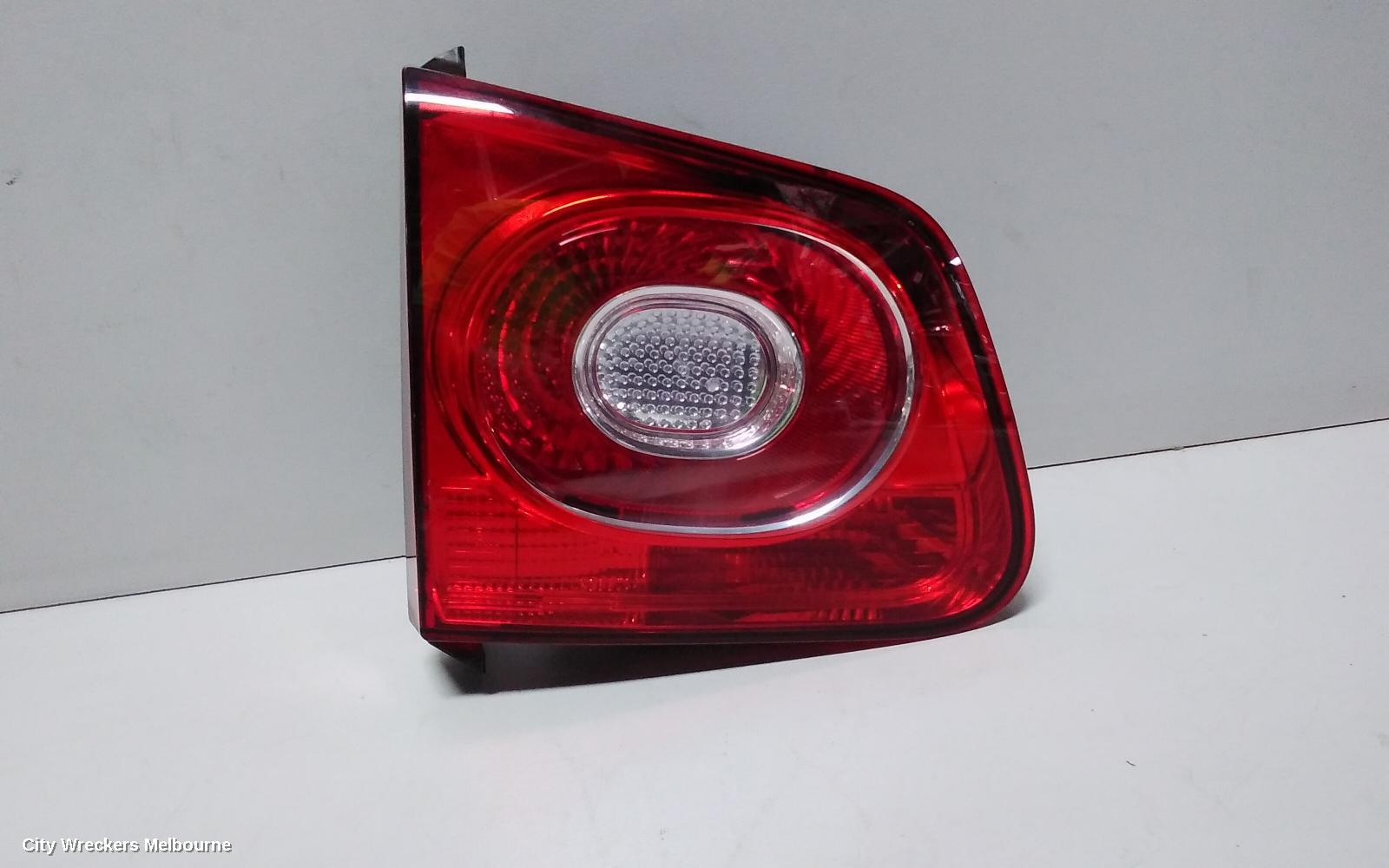VOLKSWAGEN TIGUAN REAR GARNISH, TAILGATE LAMP (LH SIDE), 5N, 05/2008 - 06/2011 - Image 3