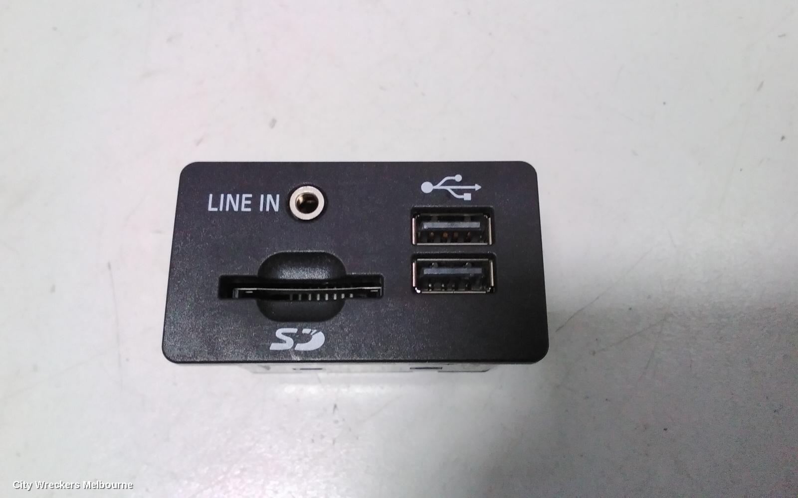 FORD FALCON, FGX 10/2014 - 12/2016, MEDIA INTERFACE CONTROL: 77718 - Image 1