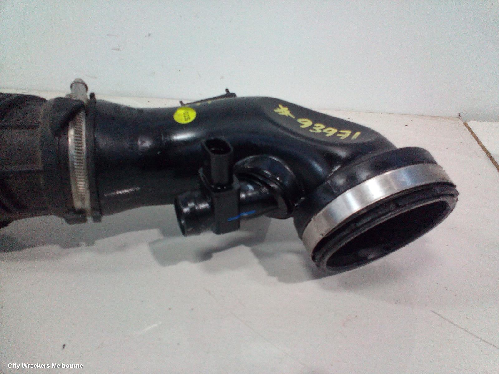 VOLKSWAGEN CRAFTER, SY1, 08/2017 ONWARDS, TURBO HOSE : 93971 - Image 3
