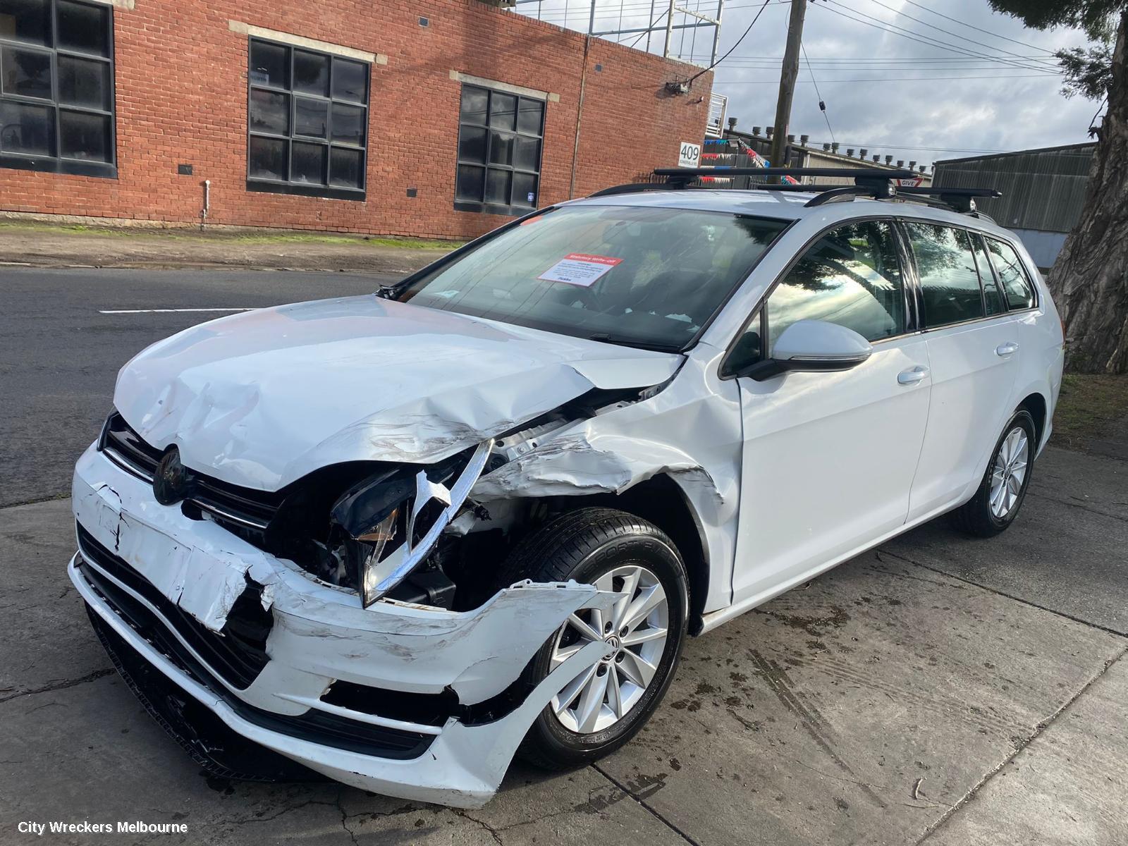 VOLKSWAGEN GOLF LEFT TAILLIGHT, GEN 7, WAGON ALLTRACK, NON LED TYPE, 05/2015 - 03/2017 - Image 3