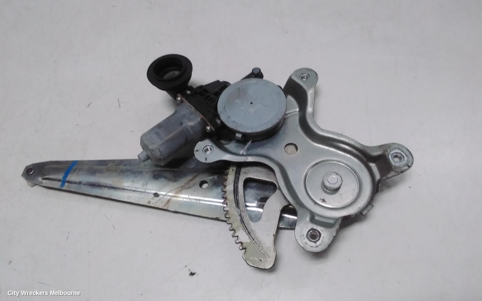 LEXUS IS250/IS250C RIGHT REAR WND REG/MOTOR, IS250/IS350/IS F, GSE20R/GSE21R/USE20R, SEDAN, 11/2005 - 06/2013 - Image 3