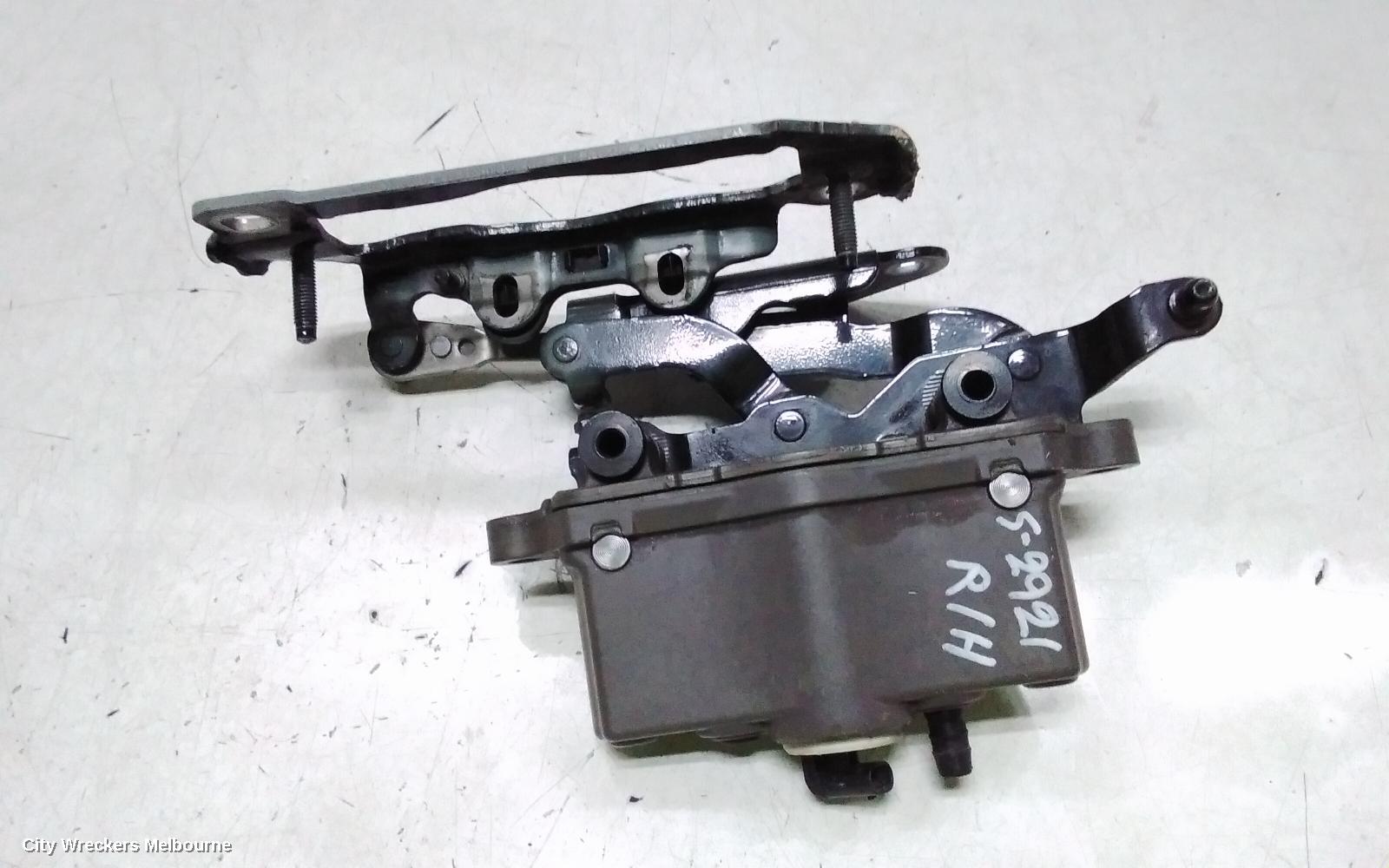 MERCEDES E CLASS BONNET HINGE/STRUT, RH BONNET ACTUATOR, P/N A2129066301, W212/S212, 07/2009 - 05/2013 - Image 3