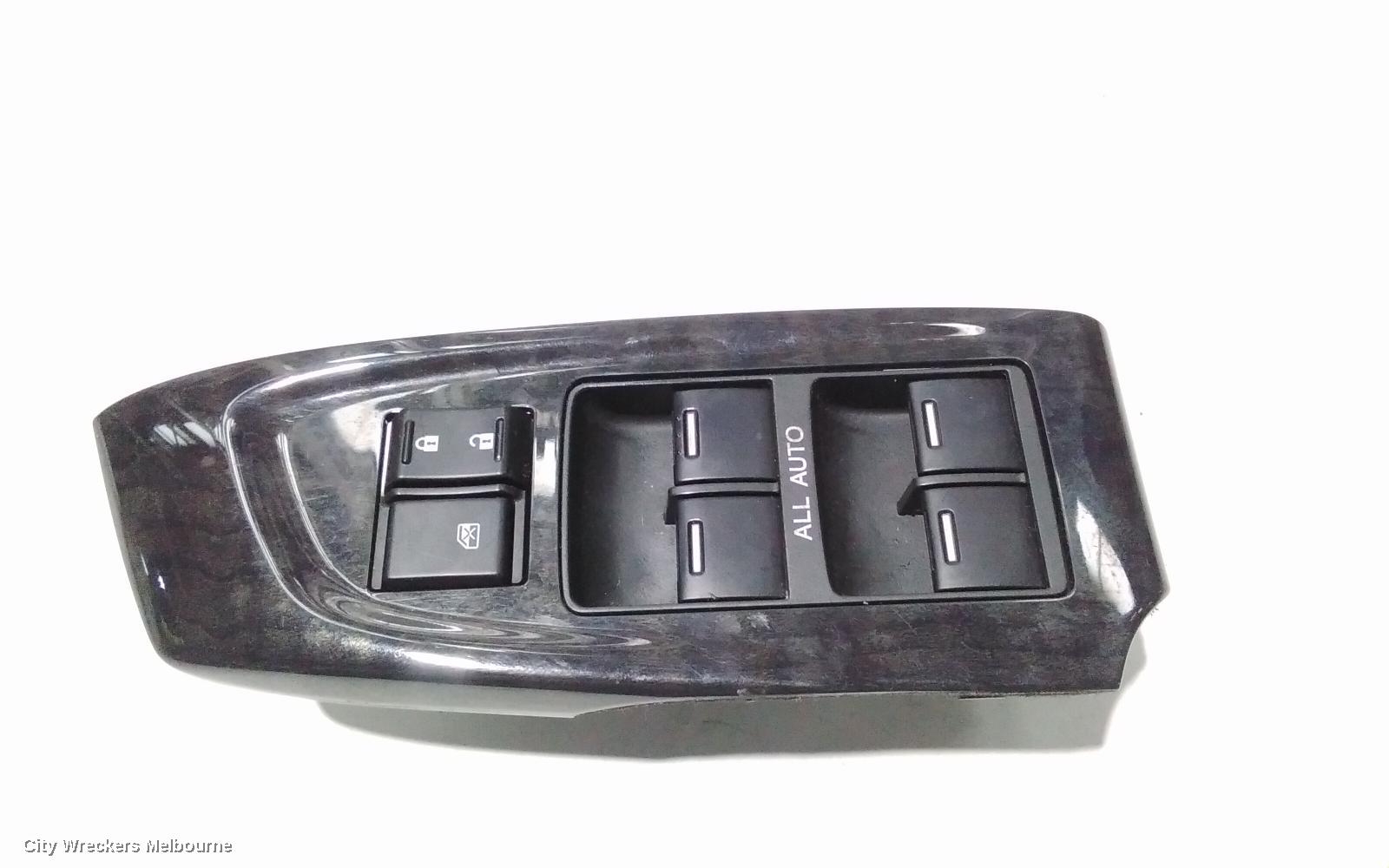 HONDA ACCORD PWR DR WIND SWITCH, LH REAR, 8TH GEN, EURO (VIN JHMCU), 06/2008 - 06/2011 - Image 2