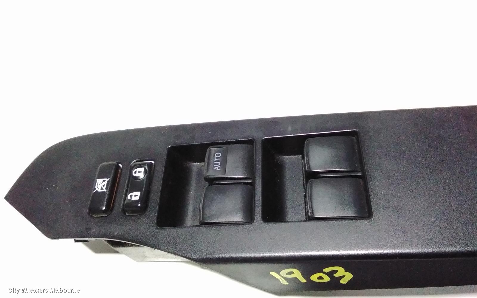TOYOTA COROLLA PWR DR WIND SWITCH, RH FRONT (MASTER SWITCH), ZRE182R, HATCH, STANDARD, 10/2012 - 03/2015 - Image 2