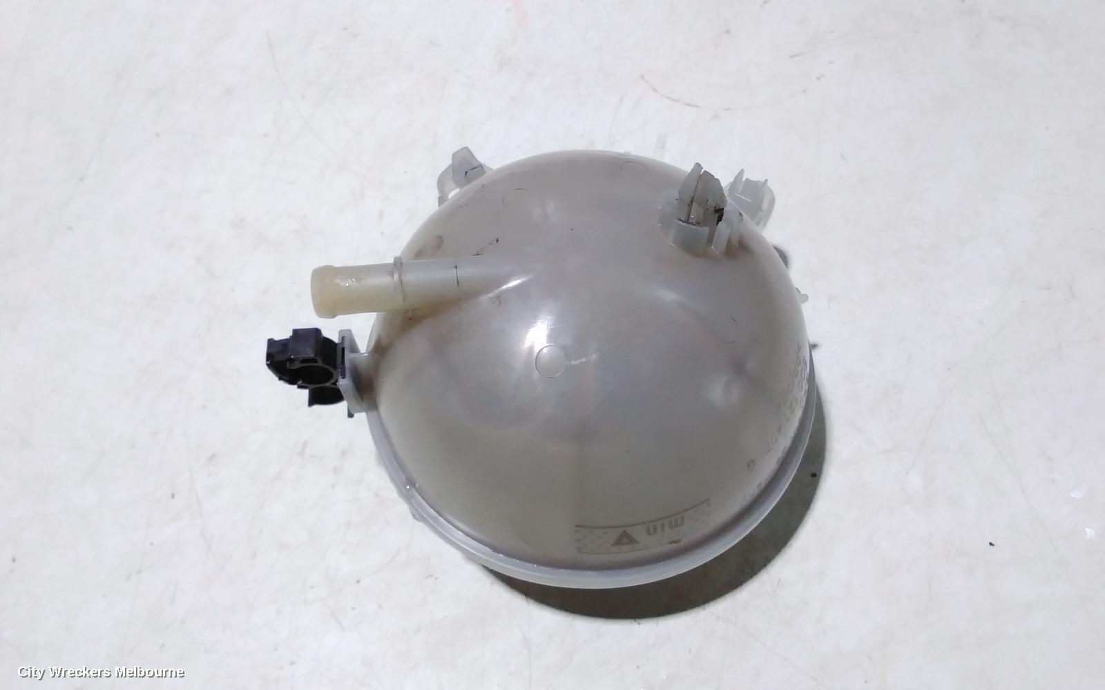 VOLKSWAGEN GOLF OVERFLOW BOTTLE, GEN 7, 12/2012 - 08/2020 - Image 3