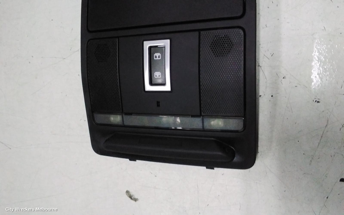 LAND ROVER DISCOVERY SPORT COURTESY LIGHT, FRONT (CENTRE), W/ SUNROOF SWITCH TYPE, BLACK, L550, 01/2015 ONWARDS - Image 3