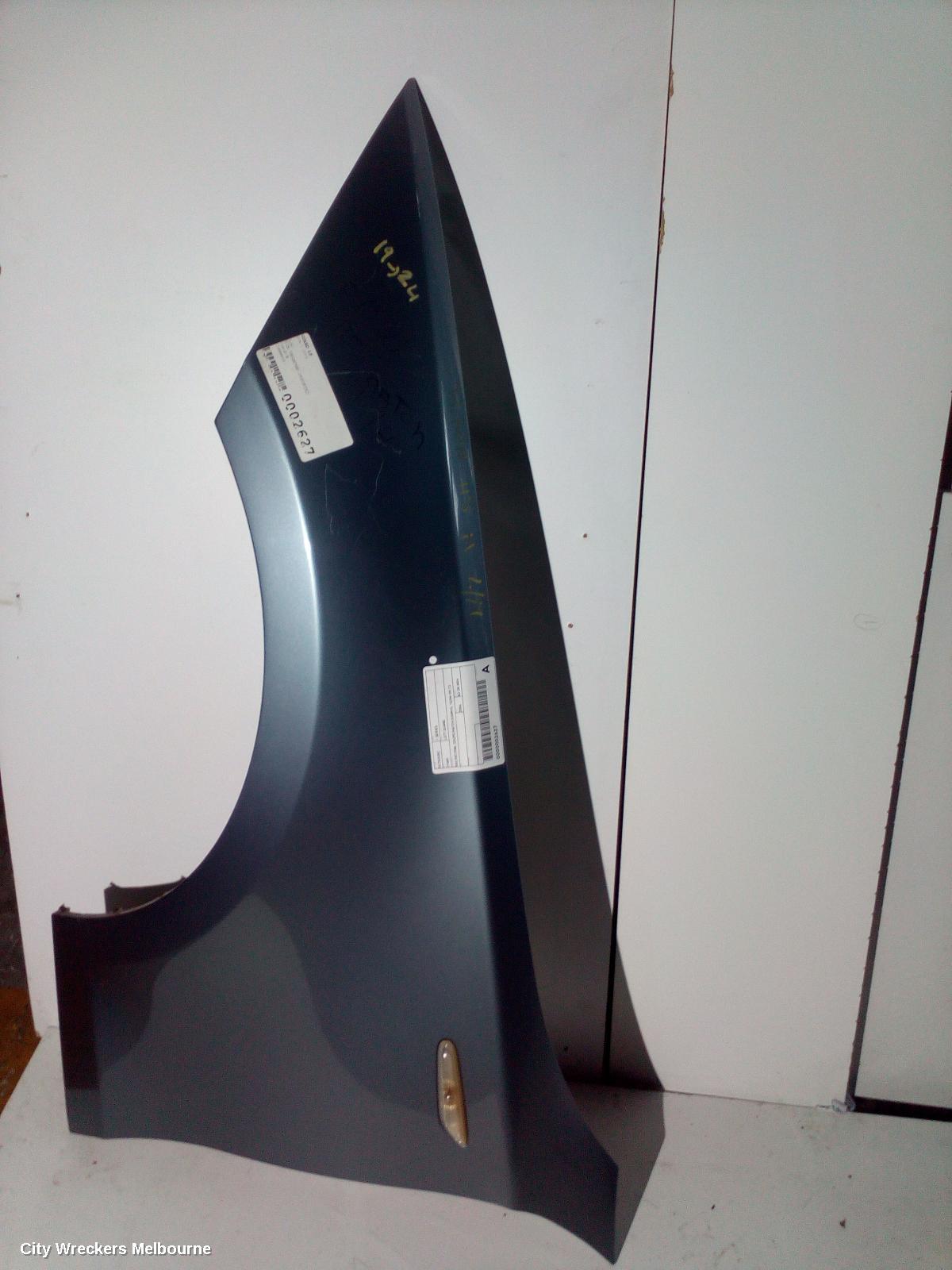 BMW 1 SERIES LEFT GUARD, E82/E87/E88, COUPE/HATCH/CABRIO, 10/2004 - 09/2013 - Image 1