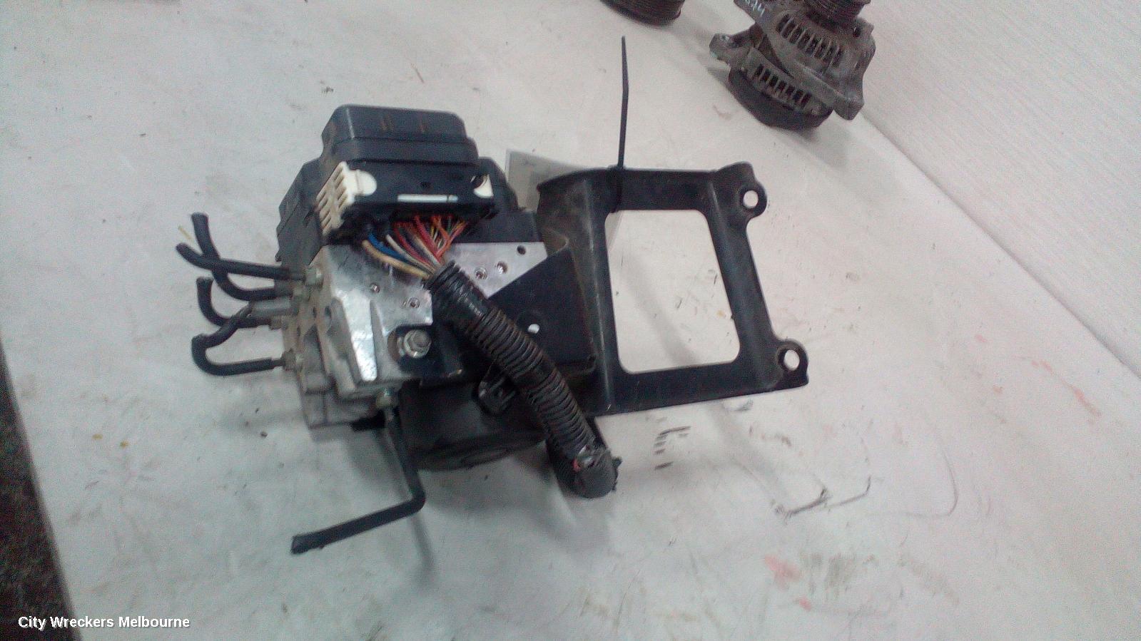 LEXUS RX SERIES ABS PUMP/MODULATOR, MCU3#, 04/2003 - 11/2005 - Image 3