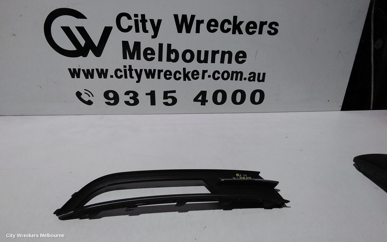 VOLKSWAGEN PASSAT RIGHT INDICATOR/FOG/SIDE, B8/MK7, BUMPER FOGLAMP, STANDARD TYPE, 06/2015 - 10/2019 - Image 1