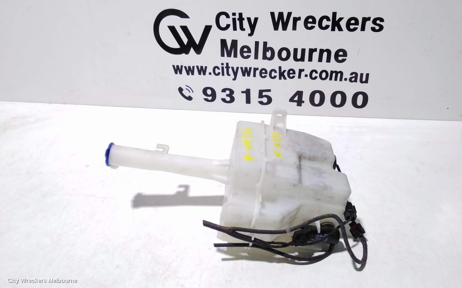 HYUNDAI I45 WASHER BOTTLE, WASHER BOTTLE MOTOR, YF, 02/2010 - 04/2014 - Image 2