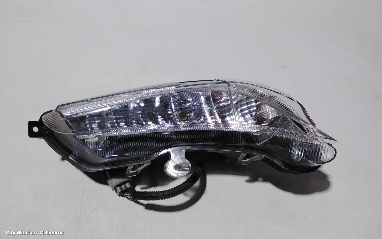 TOYOTA CAMRY RIGHT INDICATOR/FOG/SIDE, BUMPER FLASHER, ASV50/AVV50, 05/2015 - 10/2017 - Image 1