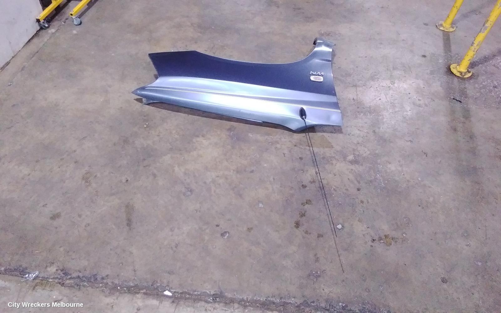 TOYOTA KLUGER RIGHT GUARD, MCU28R, 01/2001 - 04/2007 - Image 1