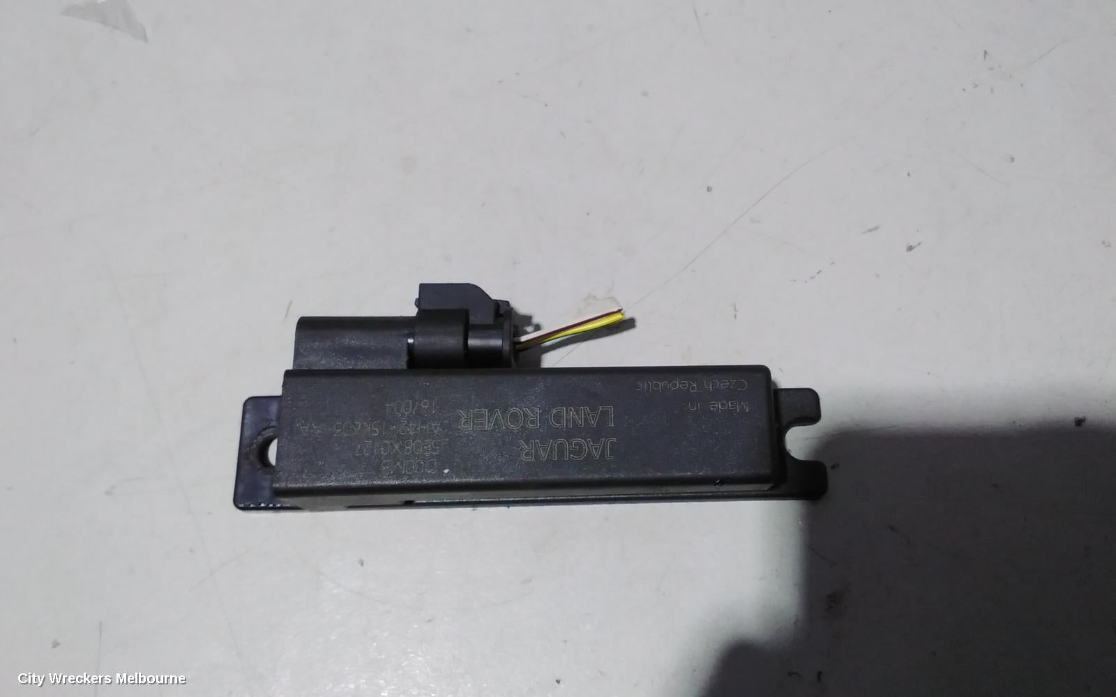 LAND ROVER DISCOVERY SPORT, L550, 01/2015 ONWARDS, AH42-15K603-AA  KEYLESS ENTRY ANTENNA IN THE CONSOL: 82812 - Image 1