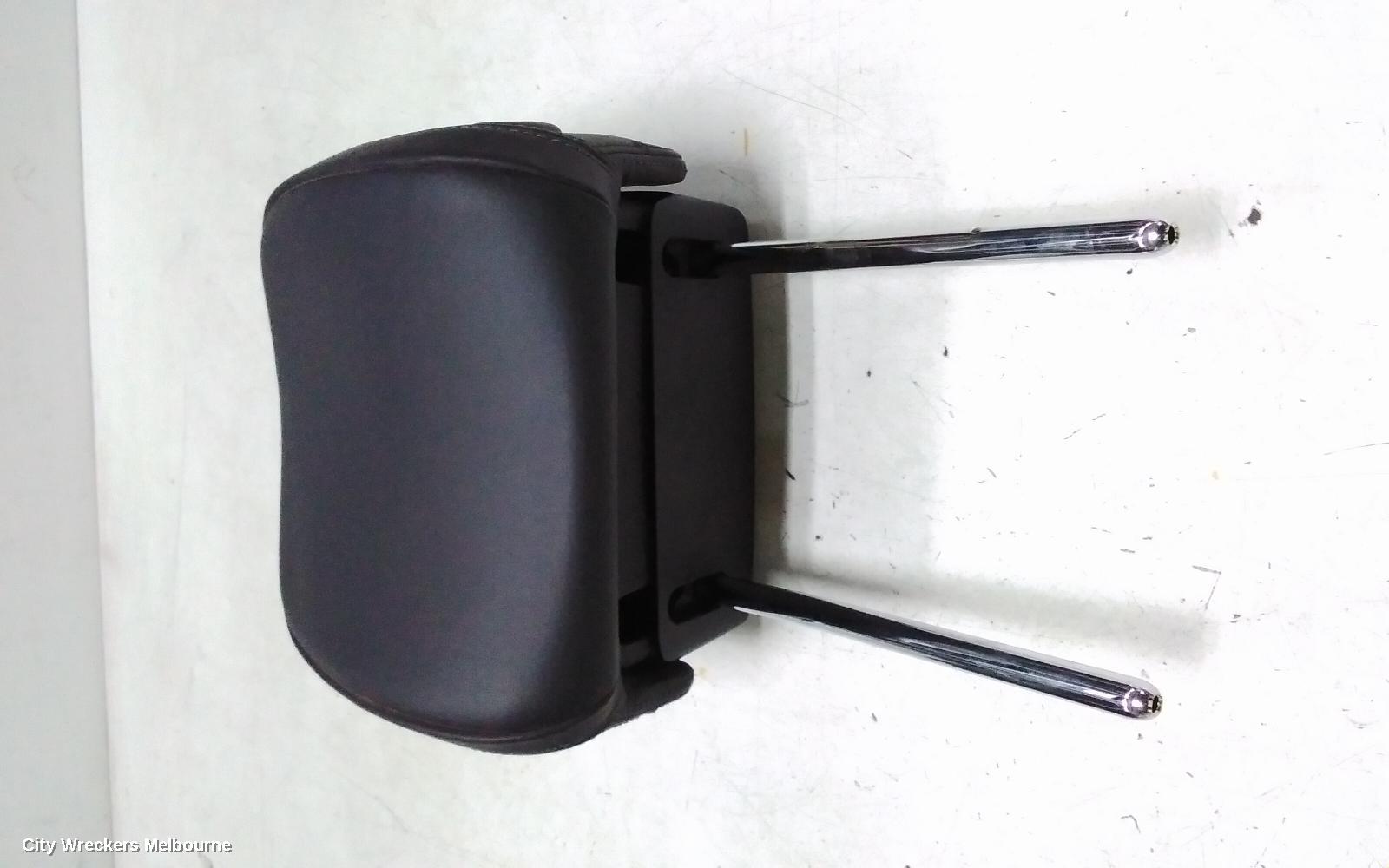 PORSCHE MACAN HEADREST, 95B, 06/2014 - 12/2025 - Image 3