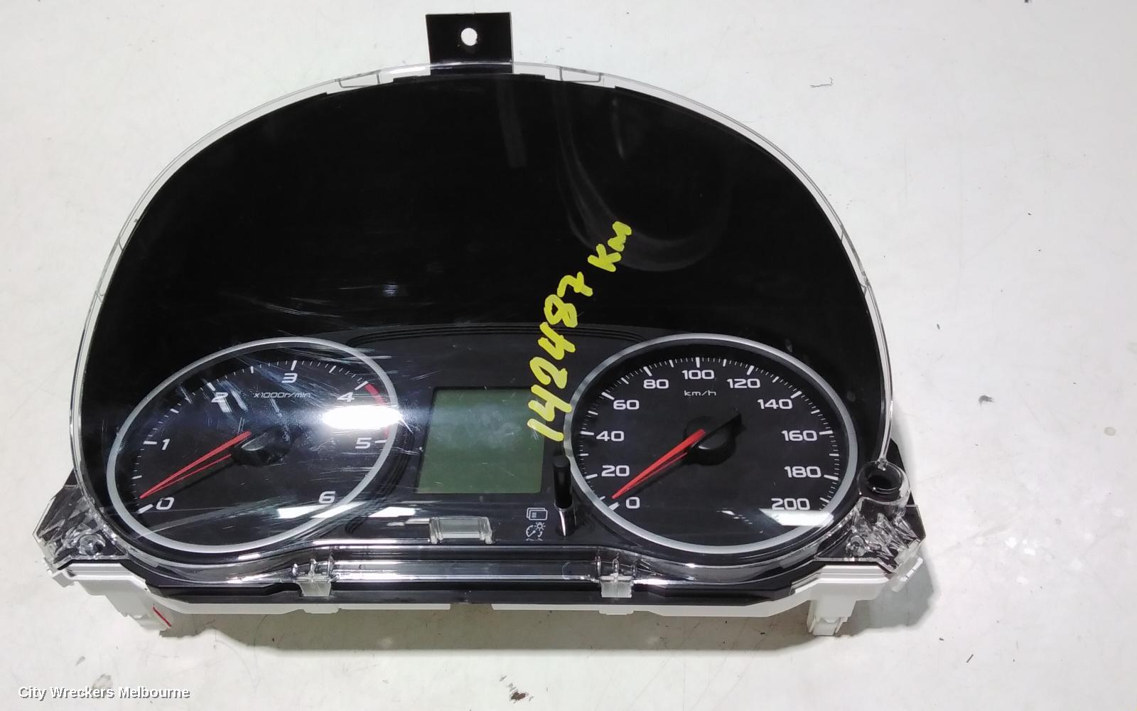 MITSUBISHI TRITON INSTRUMENT CLUSTER, MQ, DIESEL, 2WD, AUTO/MANUAL T/M, 03/2015 - 10/2018 - Image 1