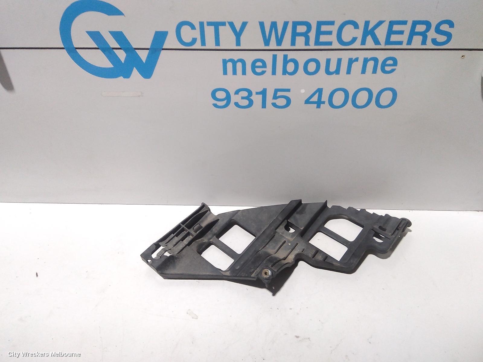 VOLKSWAGEN GOLF, GEN 7, 11/2012 - 08/2020, RH UNDER HEADLIGHT BRAKET: 79587 - Image 1