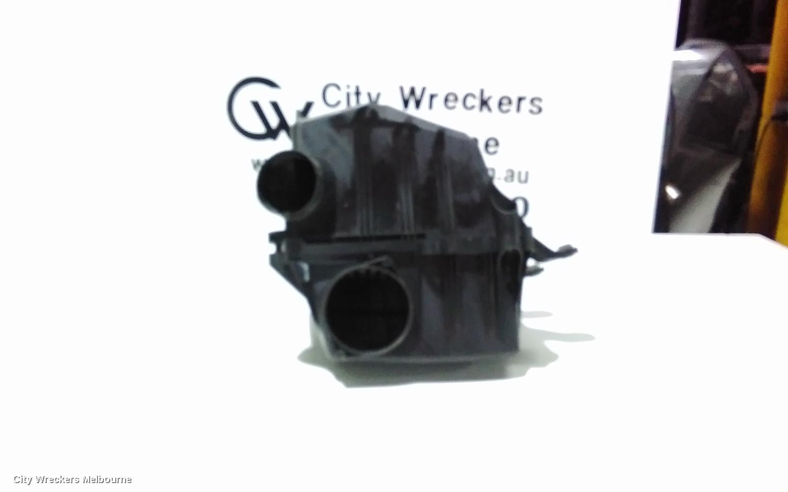 FORD TERRITORY AIR CLEANER/BOX, AIR CLEANER, SZ MKI-MKII, 2.7, DIESEL, 04/2011 - 12/2016 - Image 1