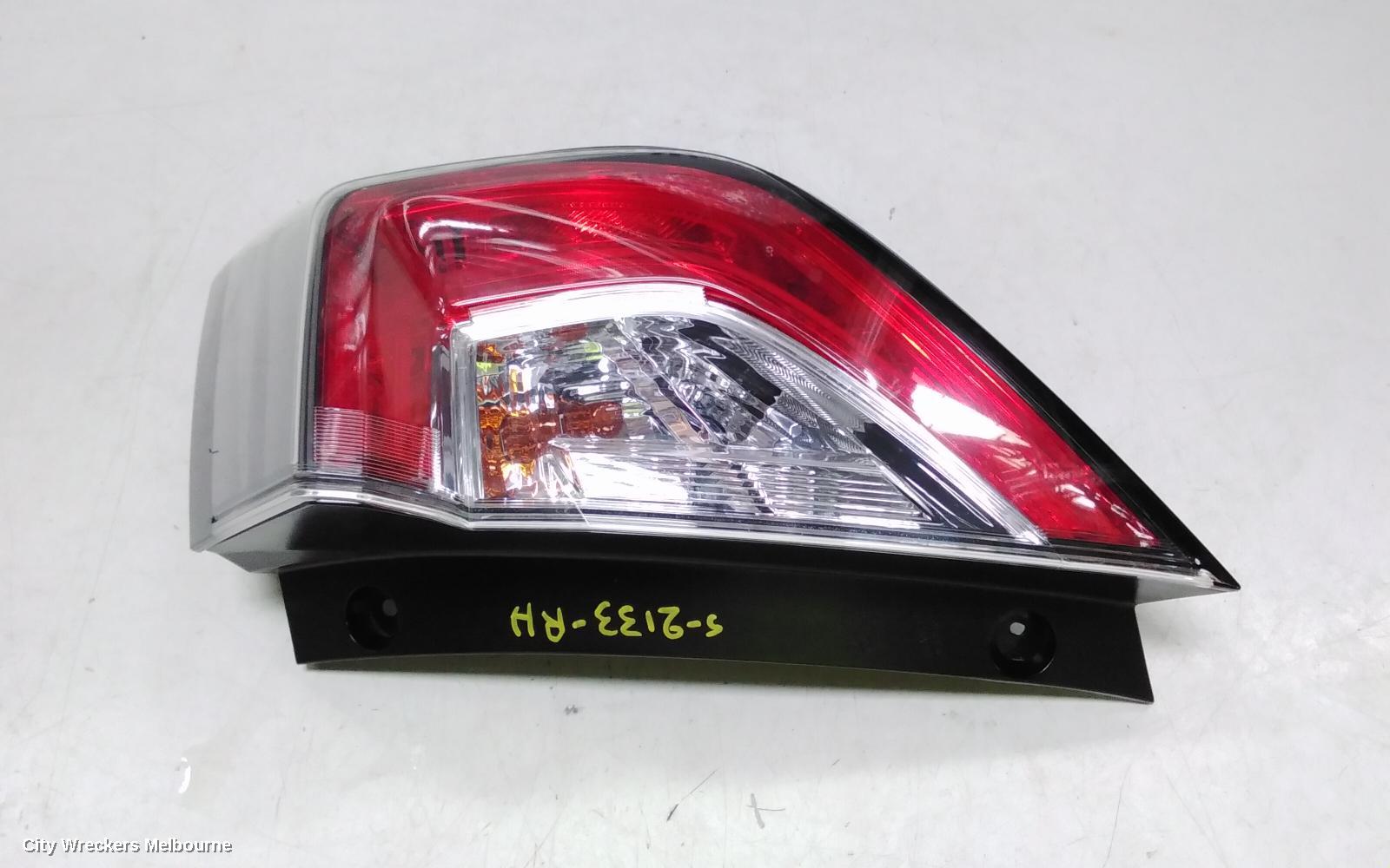 HONDA CIVIC RIGHT TAILLIGHT, IN BODY, HATCH, 10TH GEN, LED TYPE, 02/2017 - 08/2021 - Image 2