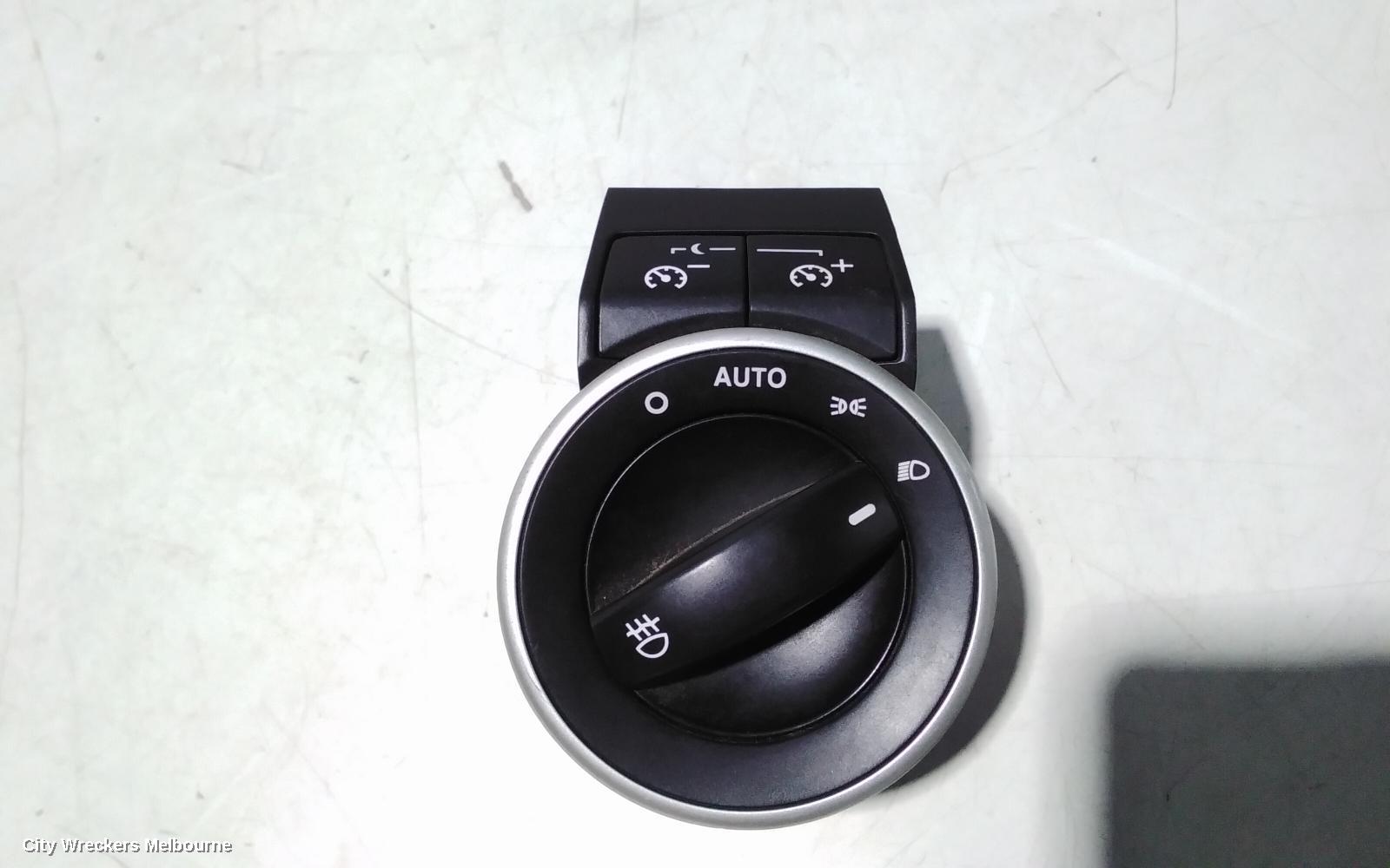 HOLDEN COMMODORE COMBINATION SWITCH, HEADLAMP SWITCH, VE, BLACK (P/N 92201134), W/ FOGLAMP TYPE, 08/2006 - 04/2013 - Image 2