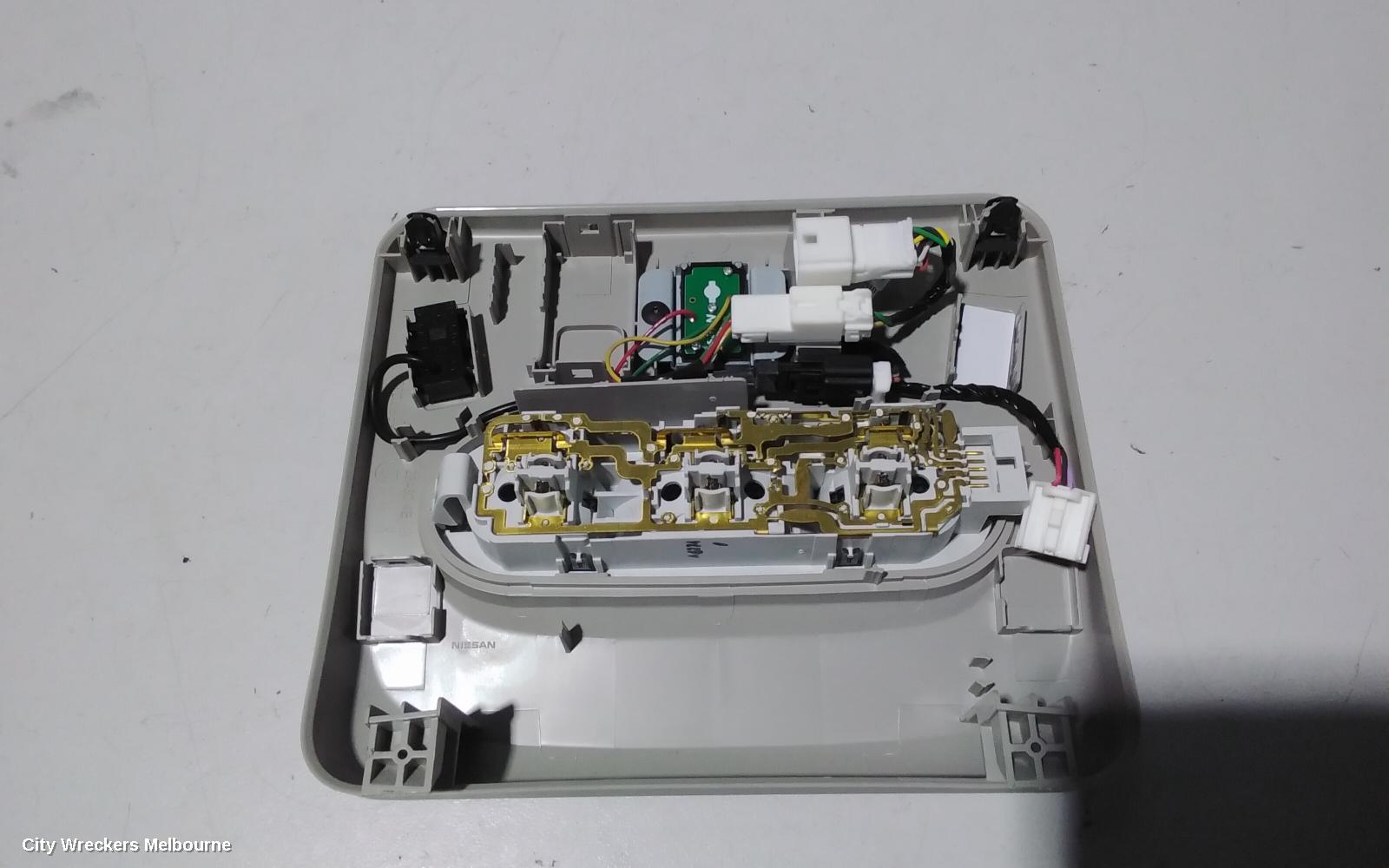 NISSAN QASHQAI COURTESY LIGHT, J11, 12/2013 - 07/2021 - Image 3