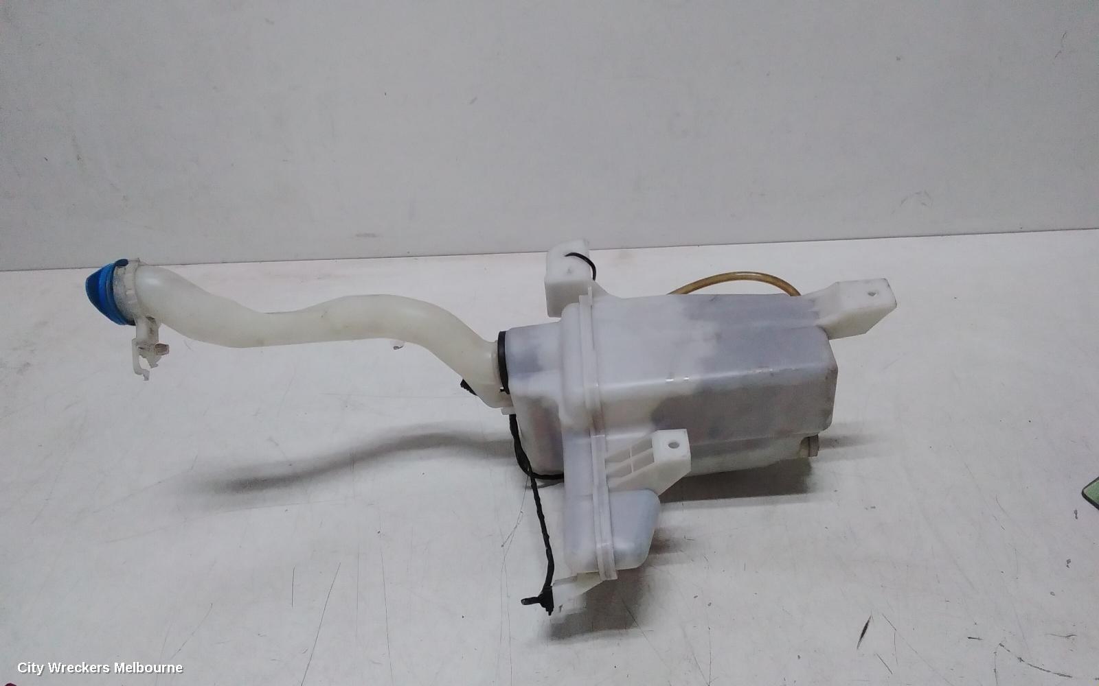 SUZUKI SWIFT WASHER BOTTLE, FZ, NON H/LAMP WASHER (RH SIDE), 08/2010 - 03/2017 - Image 3