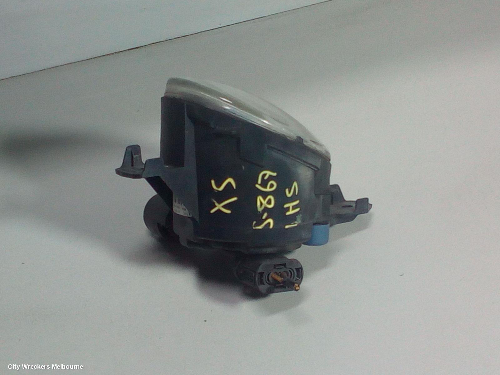 BMW X5 LEFT INDICATOR/FOG/SIDE, BUMPER FOGLAMP, E70, NON ADAPTIVE LAMP TYPE, 03/2007 - 08/2013 - Image 2